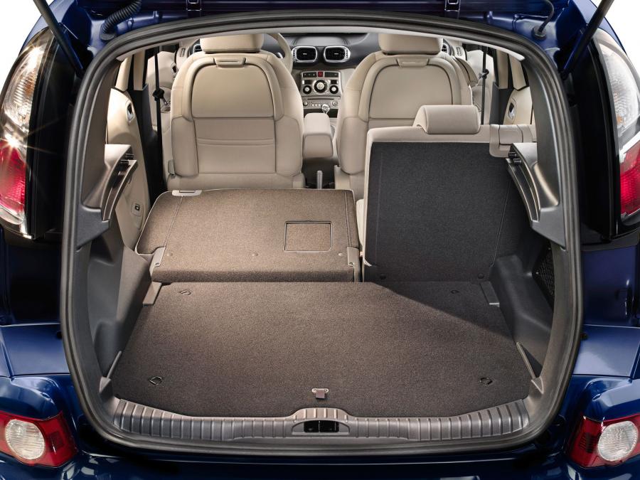  Citroen C3 Picasso 2012 года  (фото 14 из 20)